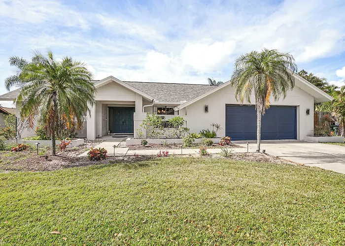 Fort Myers Home, Lanai & Private, Heated Pool