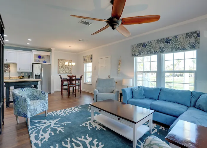 Fort Myers Home Near Sanibel Island Causeway